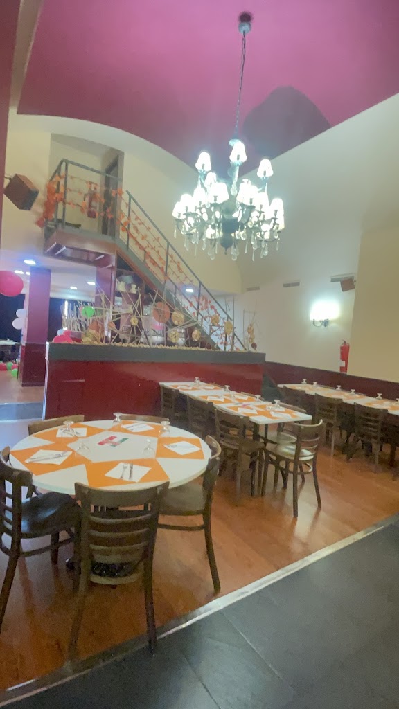LA TOSCANA PIZZERIA HUESCA — Ambiente