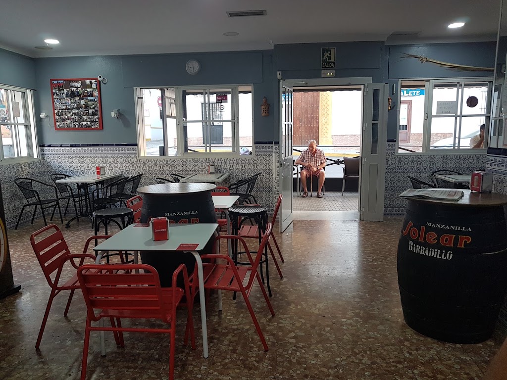 Bar Casa Paco Corrales — Ambiente