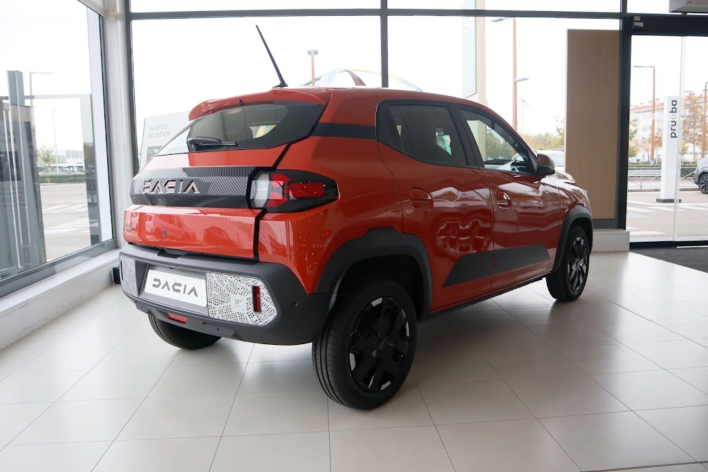 Concesionario Dacia Arroyo — Interior
