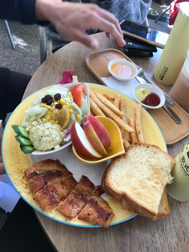 高雄市前鎮區里歐歐式早餐- 台灣餐廳推薦手搖推薦甜點推薦買一送一優惠訊息