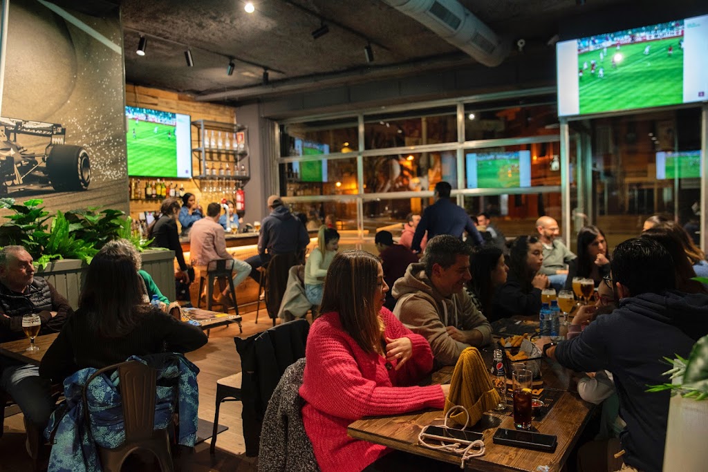 Touch Down American Sports Bar — Ambiente