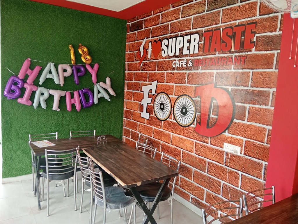 Super Taste Cafe