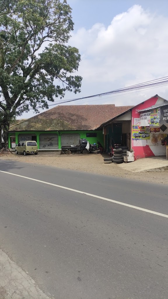 Bengkel mobil Awey