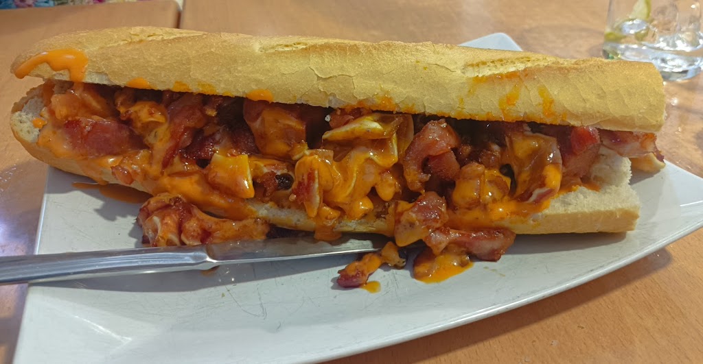 La Antilla — Comida y bebida