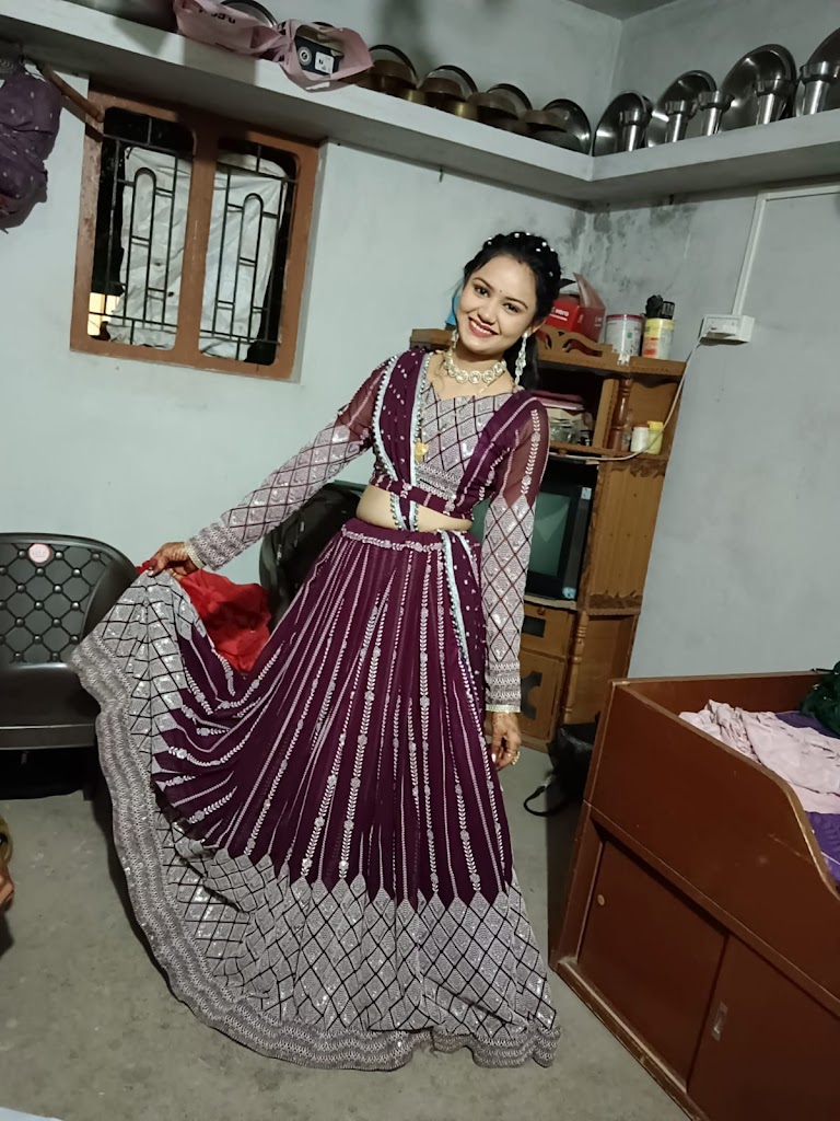 Shree Beauty Parlour Makeup Artist Hairstyle