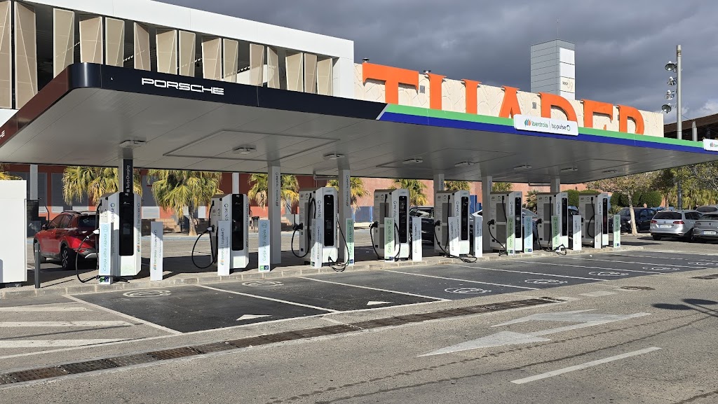 Punto de carga Iberdrola | bp pulse