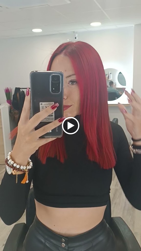 Becort Styl Perruqueries — Videos