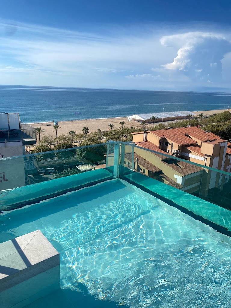 Hotel Kaktus Playa — Servicios