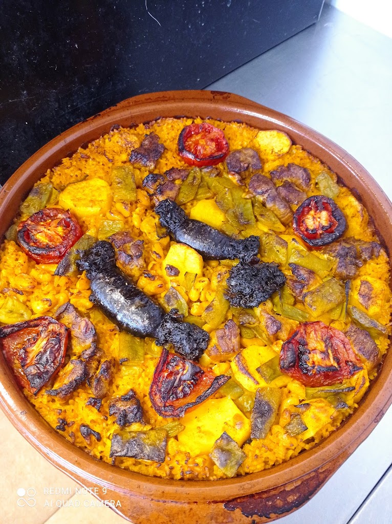 La Mare CaBaRe — Comida y bebida