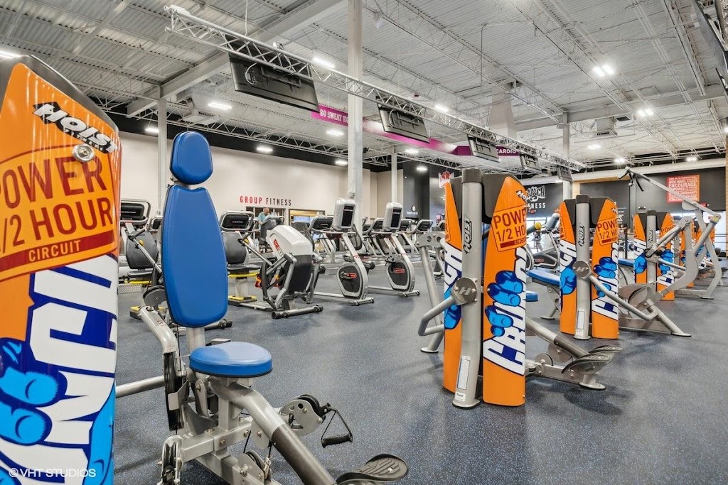  Crunch Fitness - San Pedro