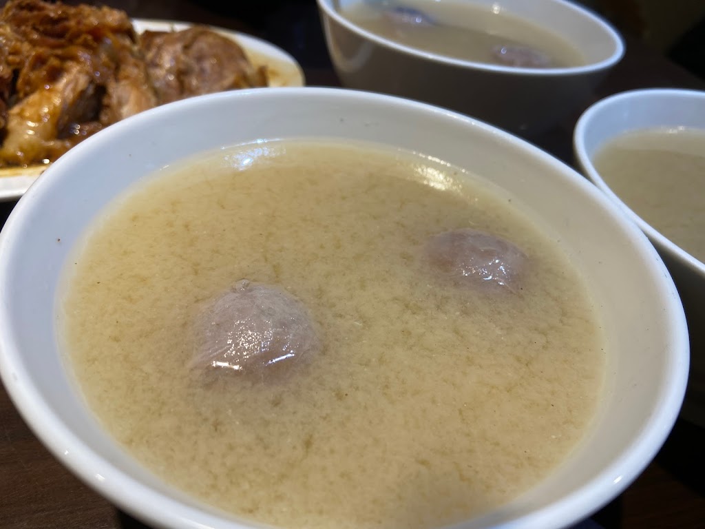 金香豬腳涼麵 的照片