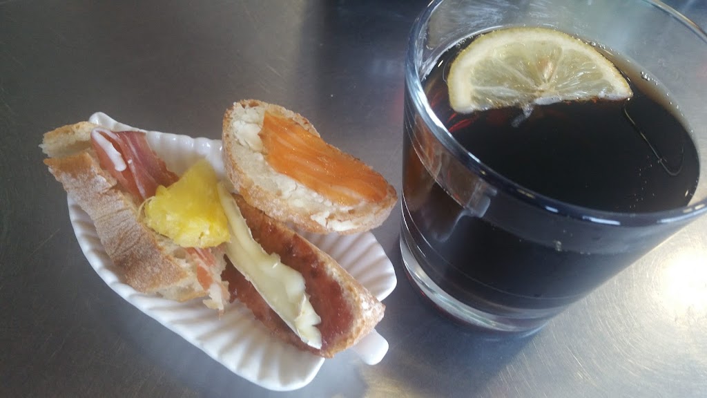 Bar Restaurante Monte Vista — Comida y bebida