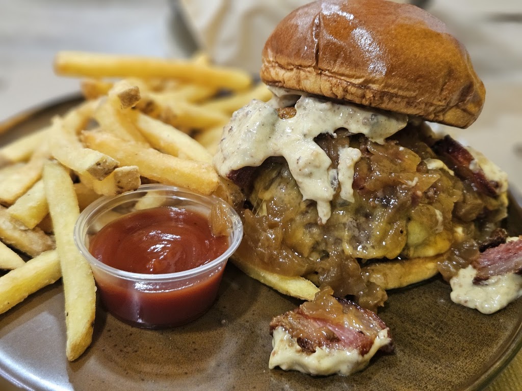 Restaurante Monckiss — Comida y bebida