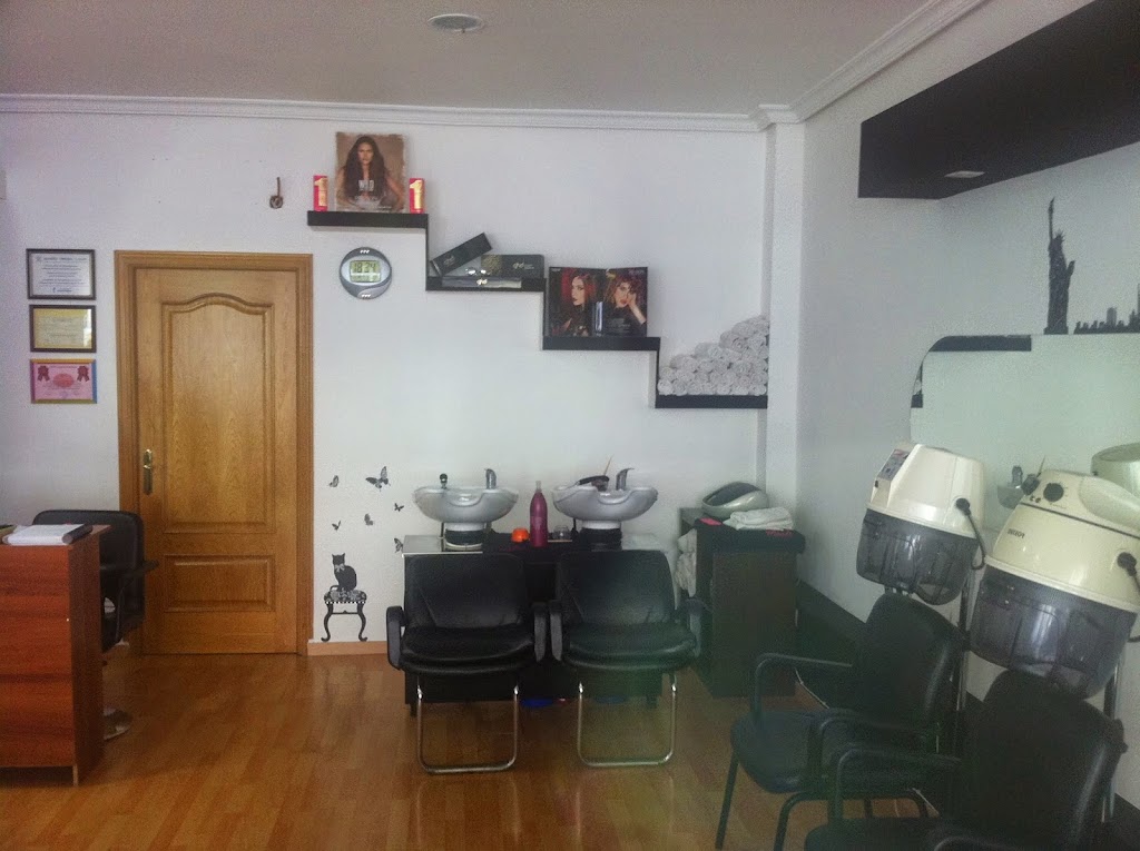 Xenia Salon de peluqueria y estetica — Del propietario