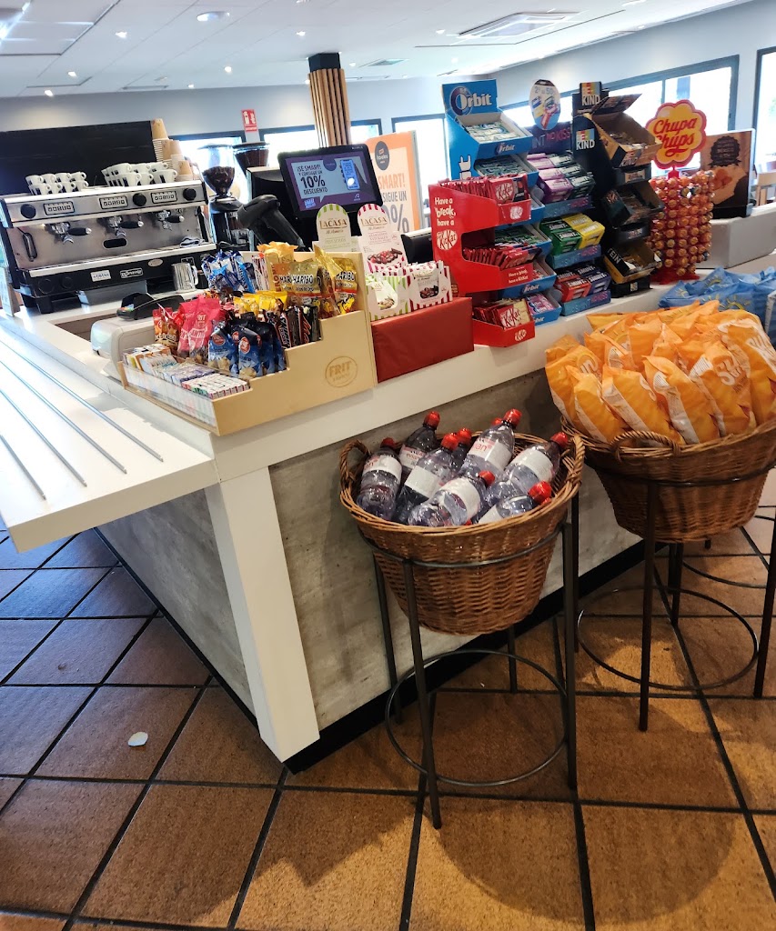Area de Servicio Logrono La Pausa — Comida y bebida