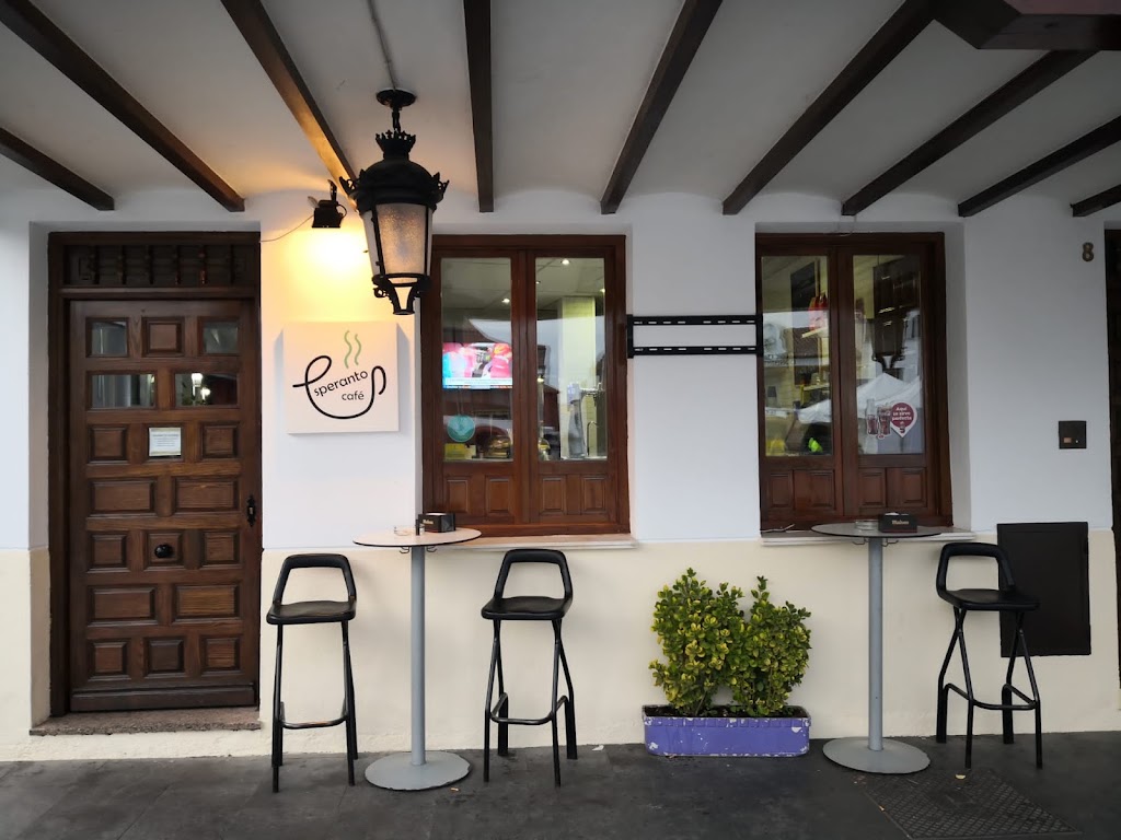 Esperanto Cafe — Ambiente