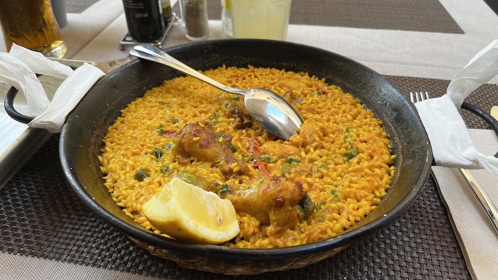 Bistro Plaza — Paella