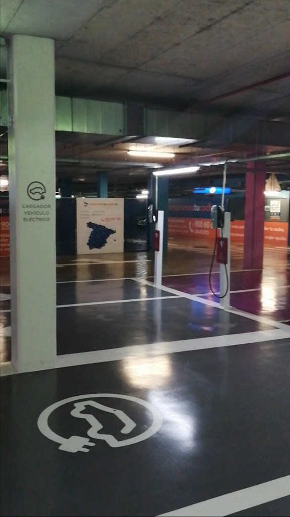 Tesla Destination Charger