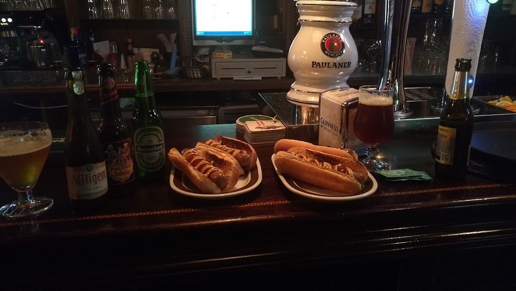 Shamrock Irish Tavern Galapagar — Comida y bebida