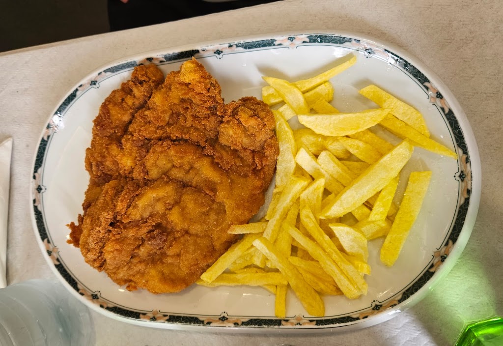 Cafe Restaurante Punal (Santiago de Compostela) — Comida y bebida