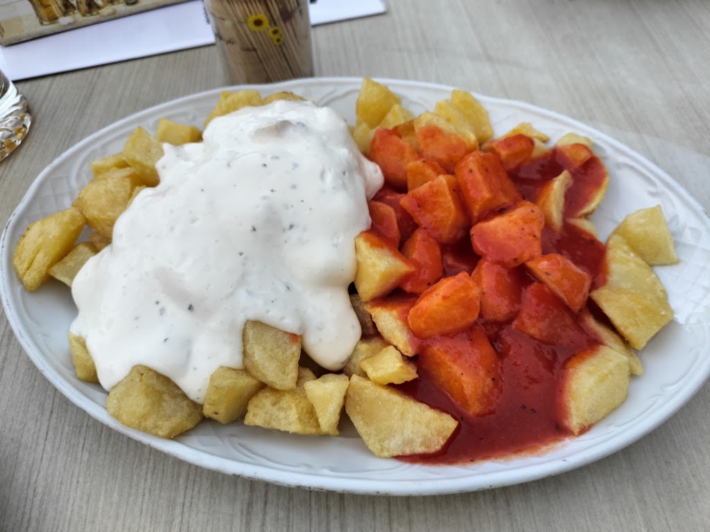 D'as Meigas Cafeteria — Comida y bebida