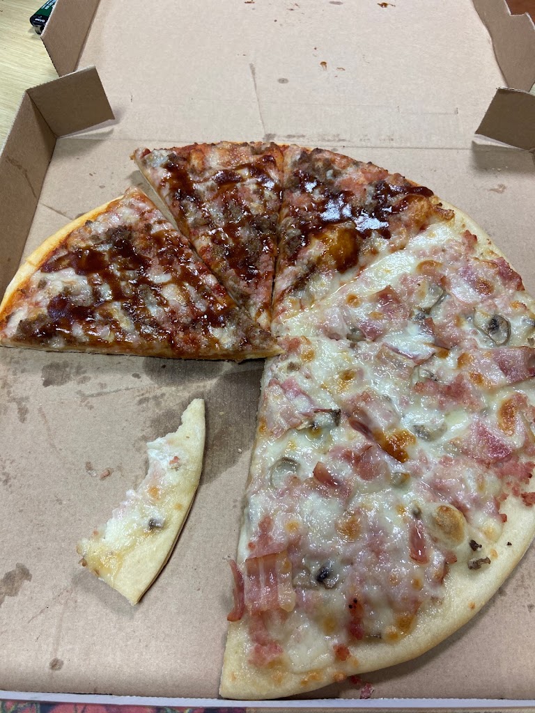 Don Pizza Andujar — Comida y bebida