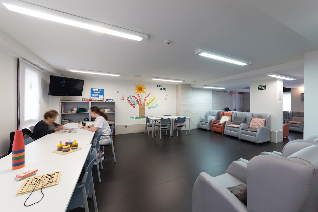 Centro de Dia Ormabarrieta (Grupo Babesten Bermeo) — Del propietario