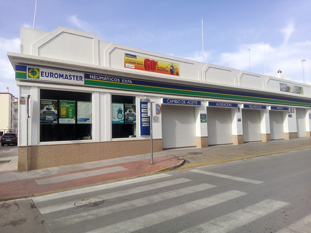 Euromaster San Fernando Neumaticos Expa — Exterior