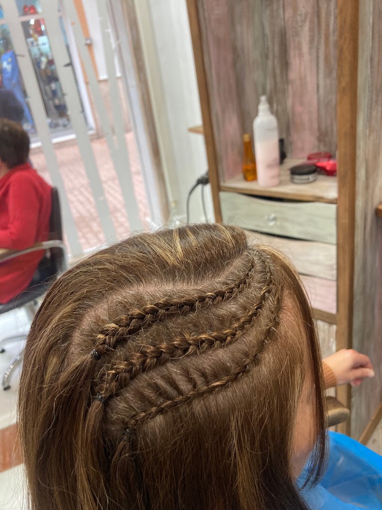 PELUQUERIA D'VIRGIN — Del propietario