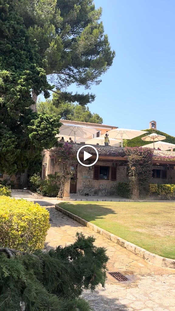 Restaurante Golf Alcanada — Videos