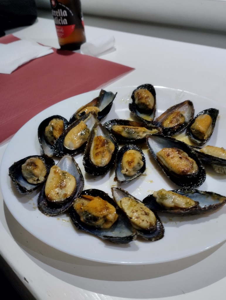 BAR NUEVO ADISKIDE — Comida y bebida