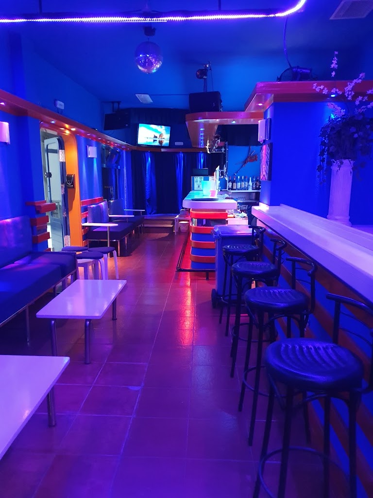 Lively Lady Cabaret Lounge — Ambiente