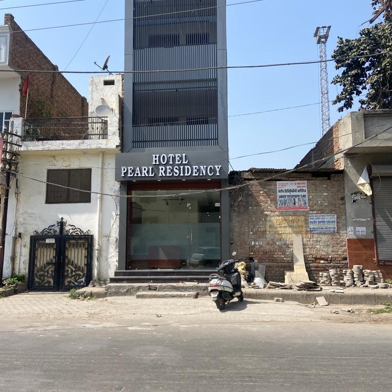 Hotel Pearl Residency