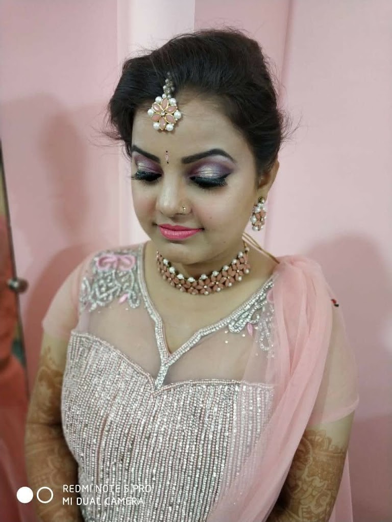Urvashi Beauty Parlour