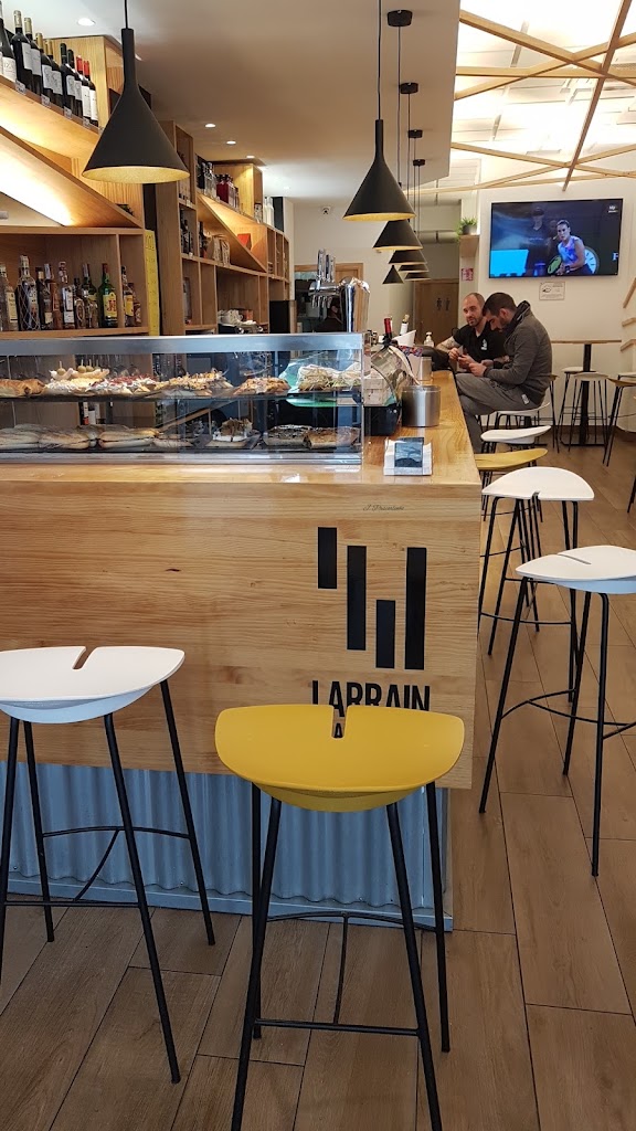 Bar Avenida Larrain — Ambiente