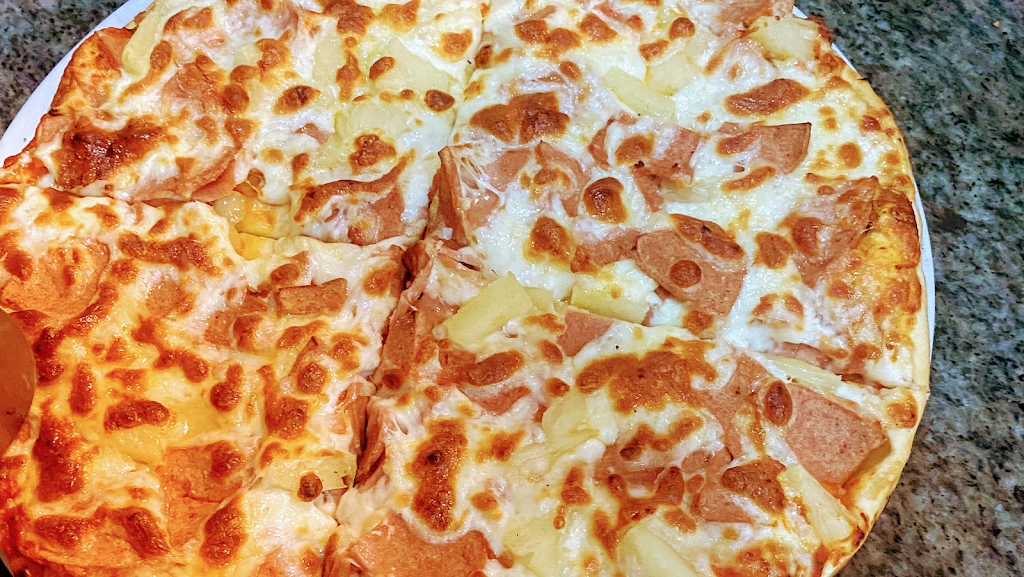 Rico Kebab Pizzeria Restaurant — Comida y bebida