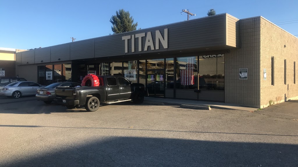  Titan Fitness