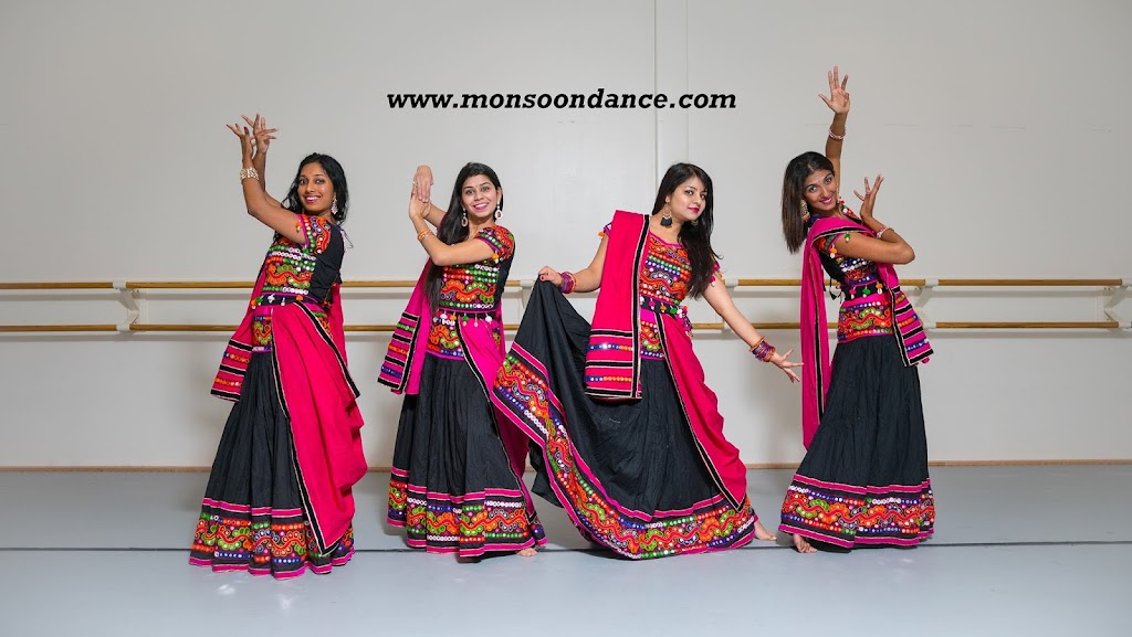  Monsoon Dance - Bollywood & Yoga