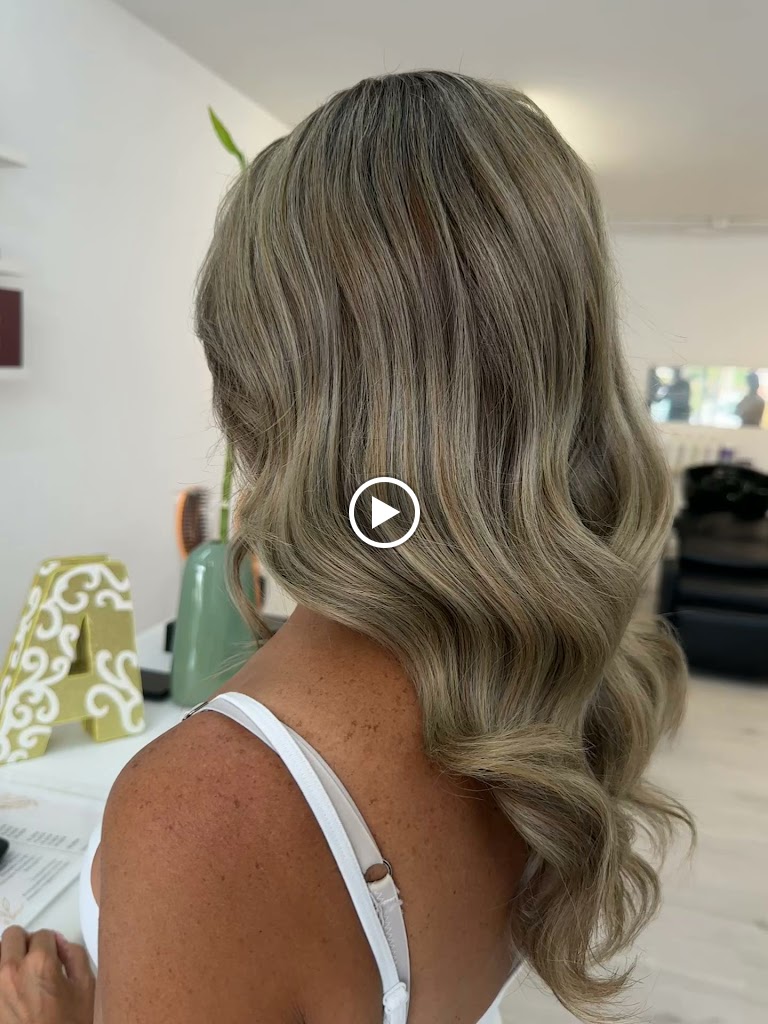 Alejandro Baute Hair Therapy — Videos