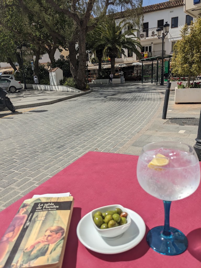 Bar Carmen — Comida y bebida