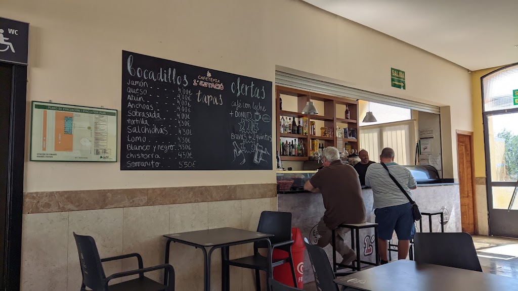 Cafeteria L'Estacio — Ambiente