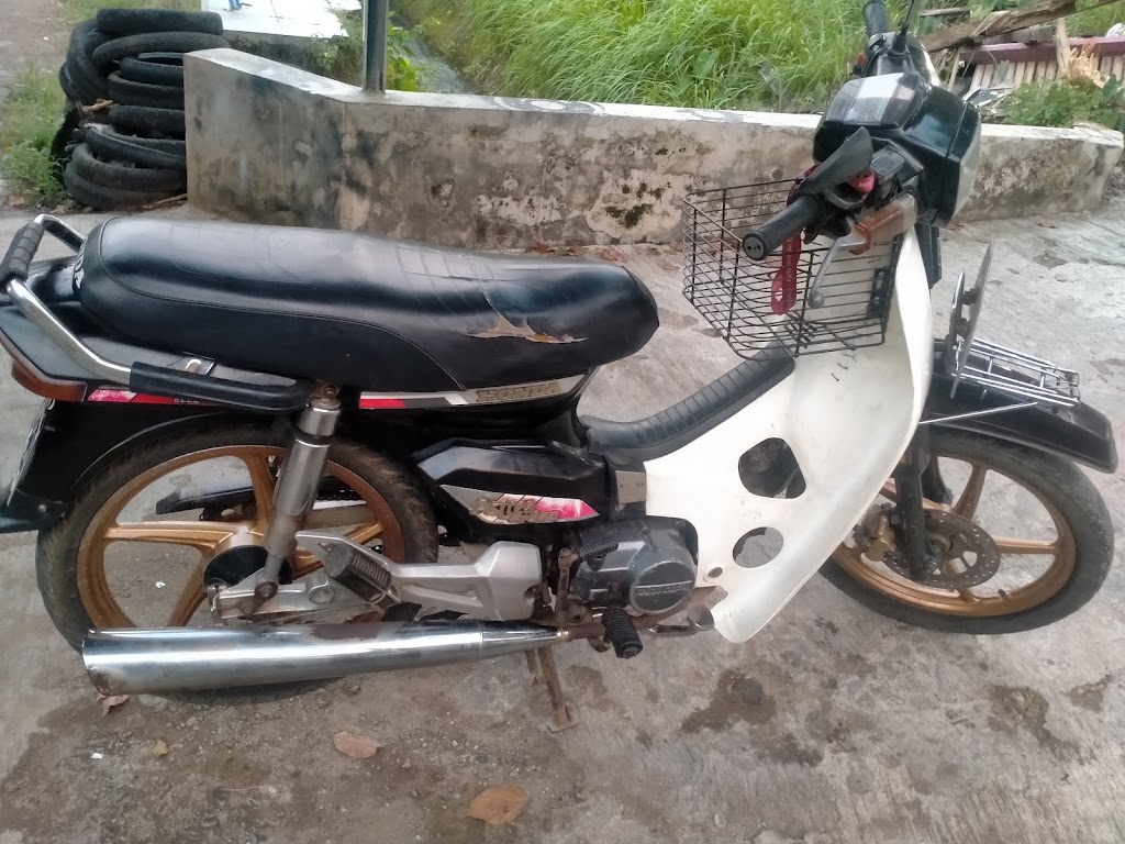 Bengkel motor haji Marzuki