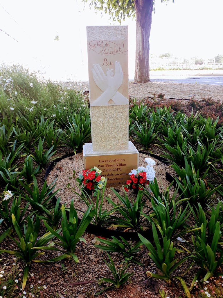 Monument Pau Perez