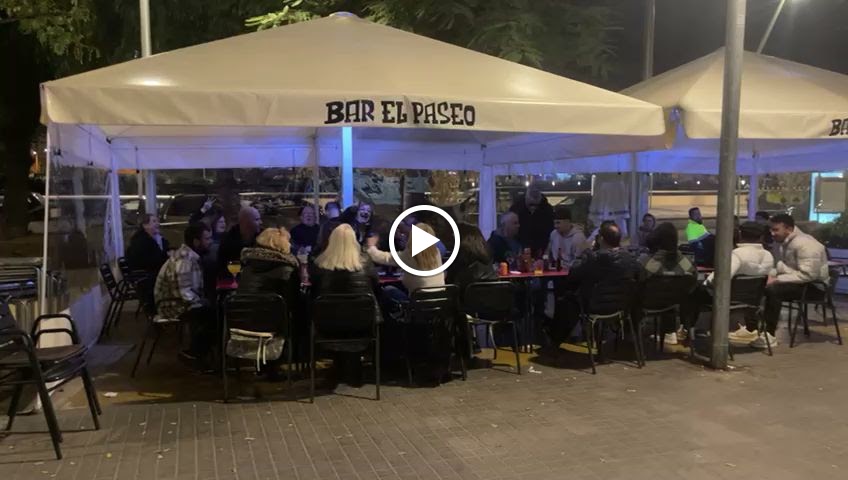 Bar el paseo — Videos