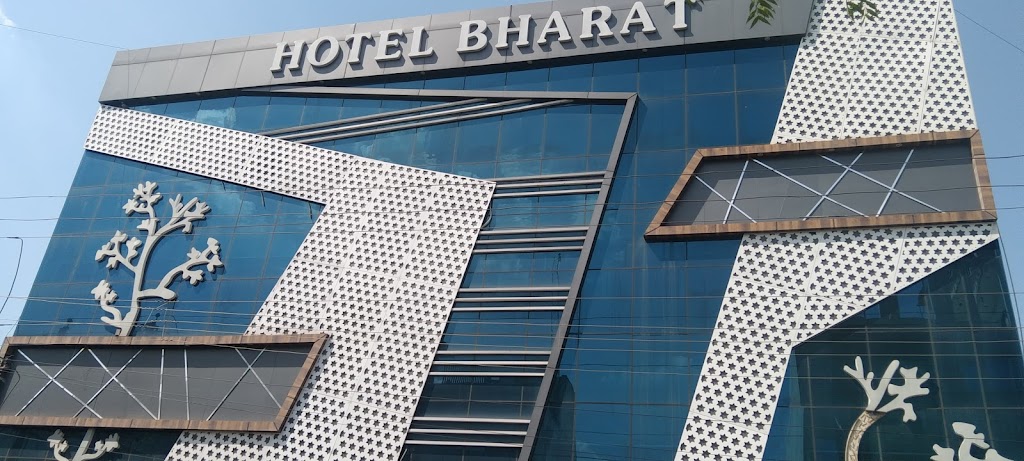 Hotel Bharat