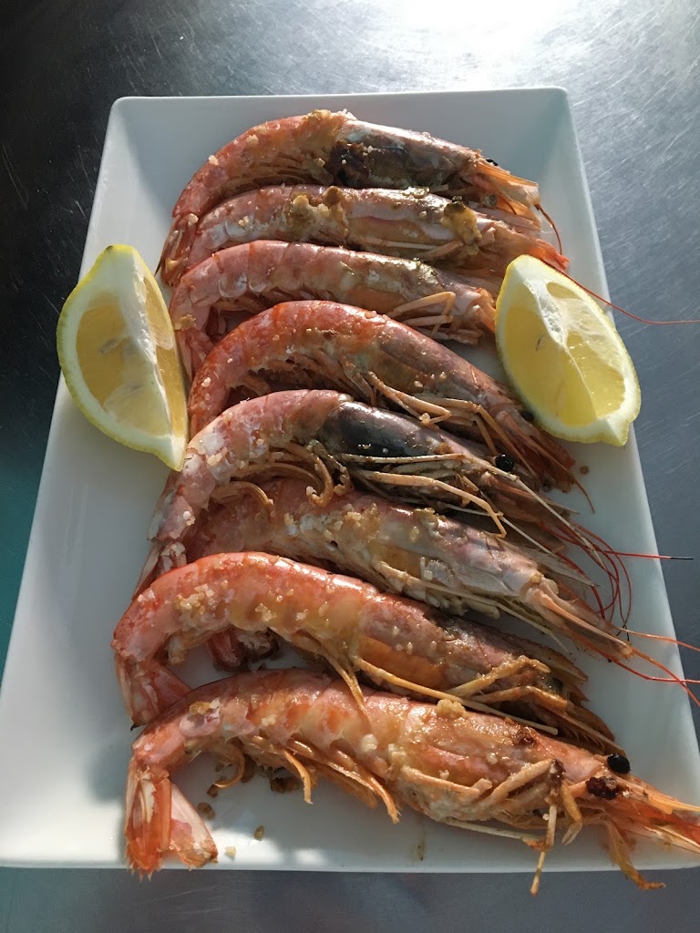El filon y sus tapas — Comida y bebida