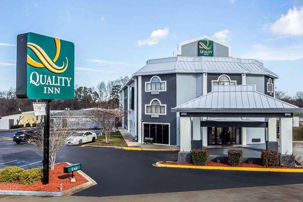 Quality Inn & Suites - Hotel in Salisbury , United States of America