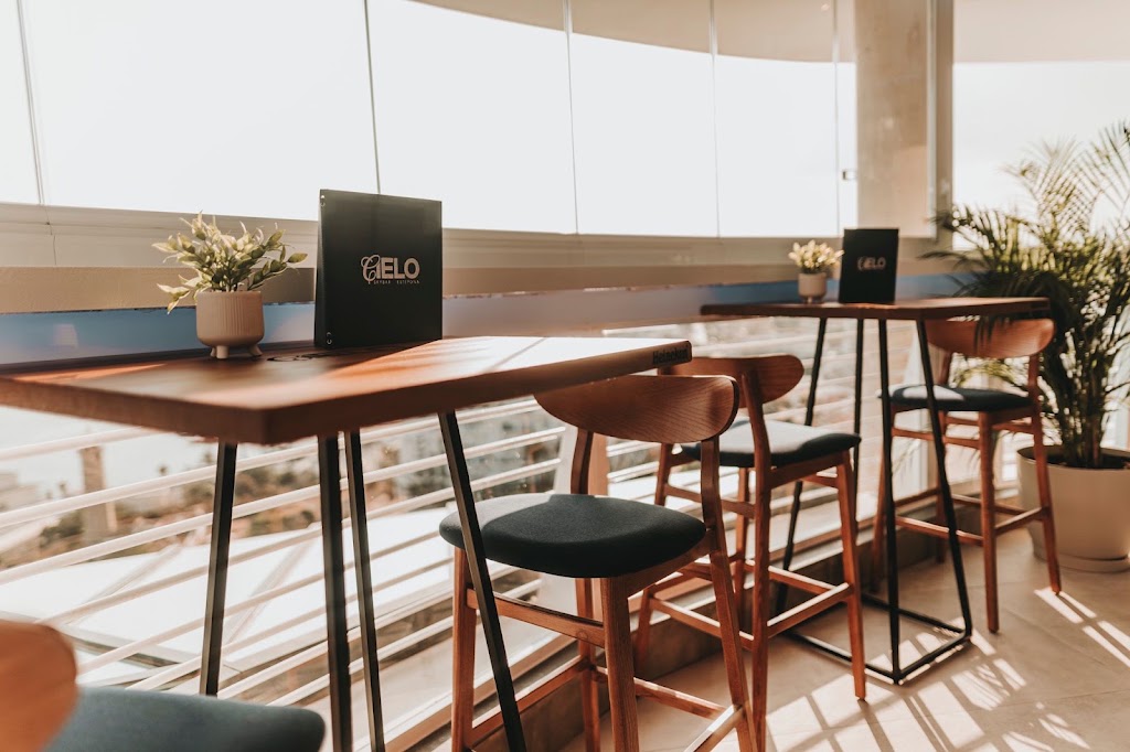 CIELO SKYBAR - CIELO ROOM MIRADOR DEL CARMEN — Ambiente