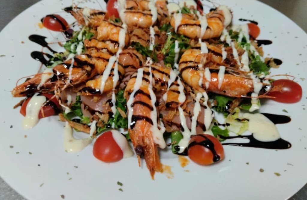 Taberna Cantabra — Comida y bebida