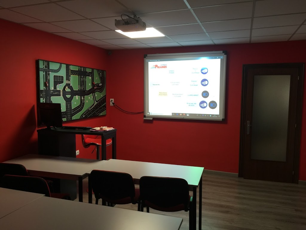 Autoescola Palamos — Del propietario